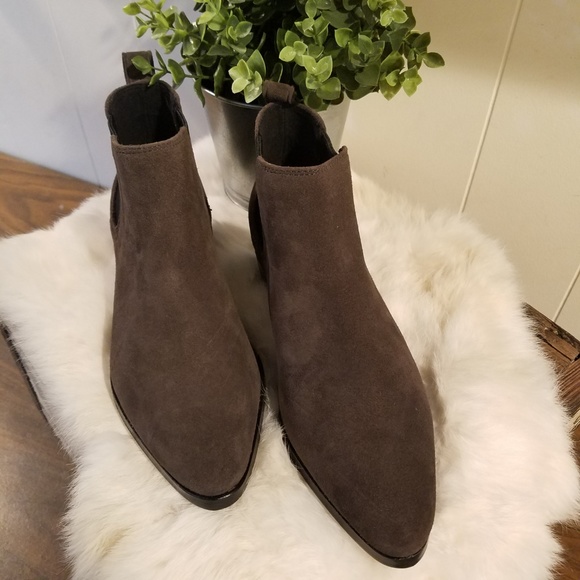 COACH SUFFOLK BOOTIE NEW NWOT - Picture 3 of 8